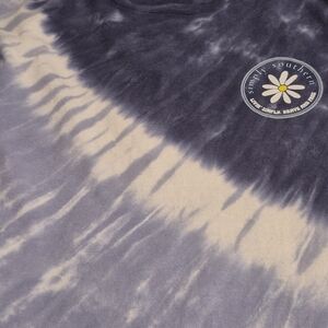 Simply Southern Size Medium Tie-Dye T-Shirt